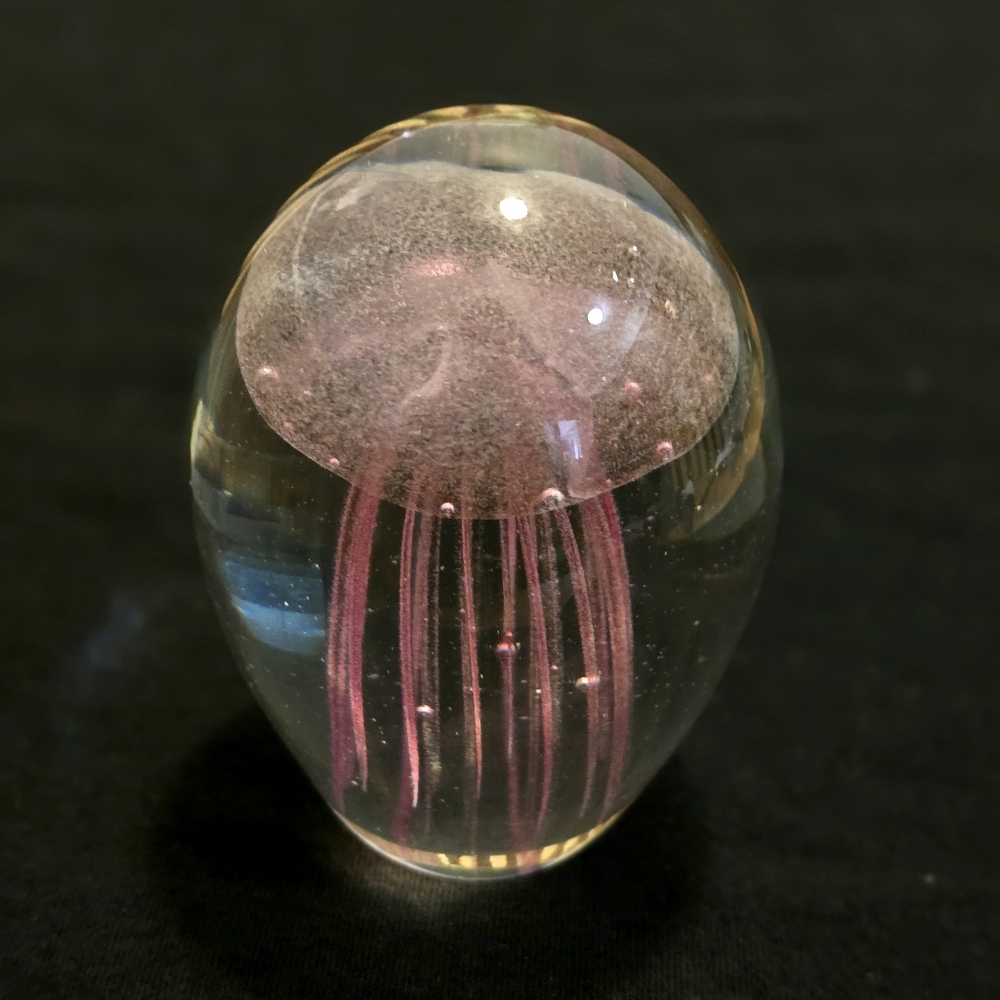 Handmade Dynasty Gallery Large Pink Jelly Fish Paperweight